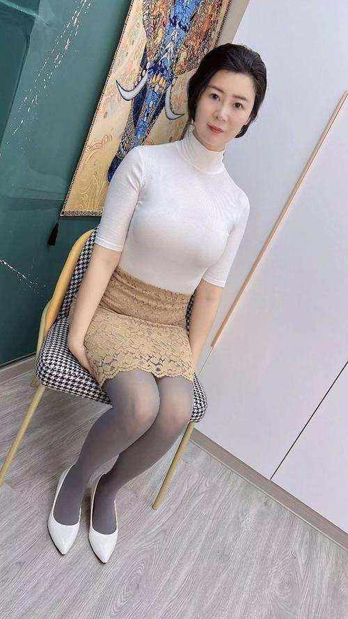 根据您的需求，生成一个包含3个长尾关键词的SEO标题：

**亚洲熟女少妇一区二区三精选合集 | 高清熟女视频在线观看 | 少妇专区热门推荐**

（长尾关键词：高清熟女视频在线观看、少妇专区热门推荐、亚洲熟女精选合集）
