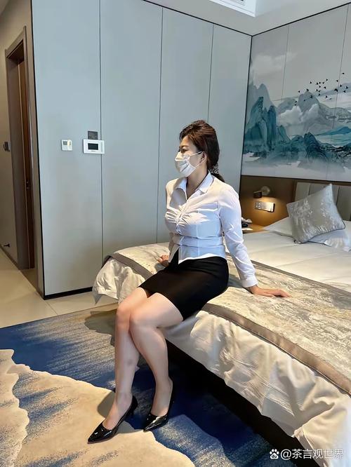 极品人妻酒店露脸在线，酒店人妻私密瞬间，高清露脸实录