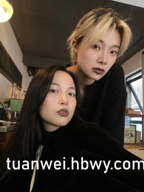 女生下面黄色果冻分泌物的相关介绍