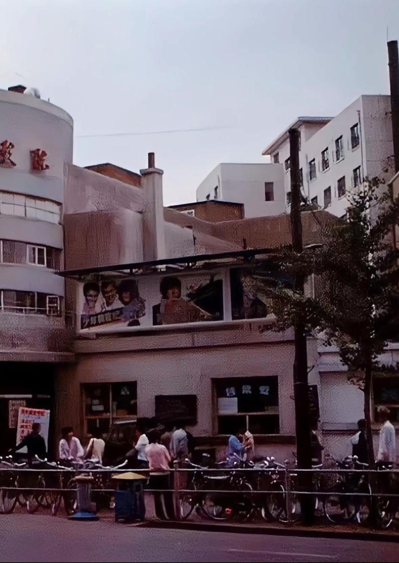 大连电影院热门影片推荐｜IMAX激光厅观影攻略｜情侣约会必去影院指南