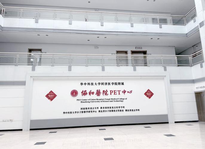7D互动影院沉浸式体验：家庭亲子互动游戏与多人对战娱乐新选择