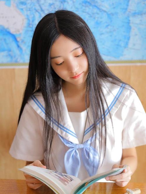 动漫男女之间的相关介绍