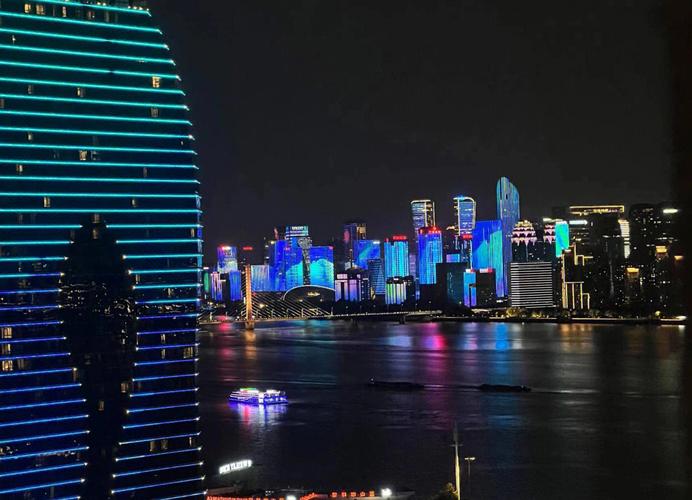 近期电影院热映推荐 | 2025年高分新片观影指南 | 长尾关键词：电影院最新上映电影、2025热门电影排行、周末观影推荐