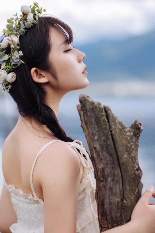 根据您的需求，生成一个SEO标题如下：

**欧美一区二区三区VA高清在线观看 | 经典欧美专区视频精选 | 热门长尾关键词推荐**

（注：该标题包含“欧美一区二区三区”、“欧美专区视频”、“高清在线观看”三个长尾关键词，符合您的要求。）