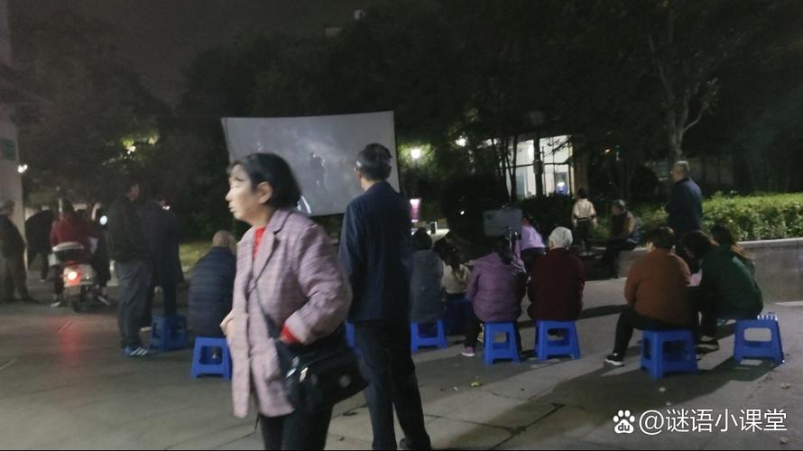 小嘀咕电影院 | 2025最新排片表、优惠购票及周边影迷活动指南